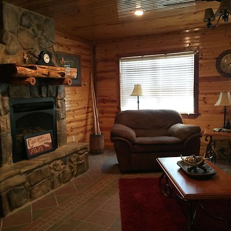 Whip Or Wheel Cabins Holdenville المظهر الخارجي الصورة